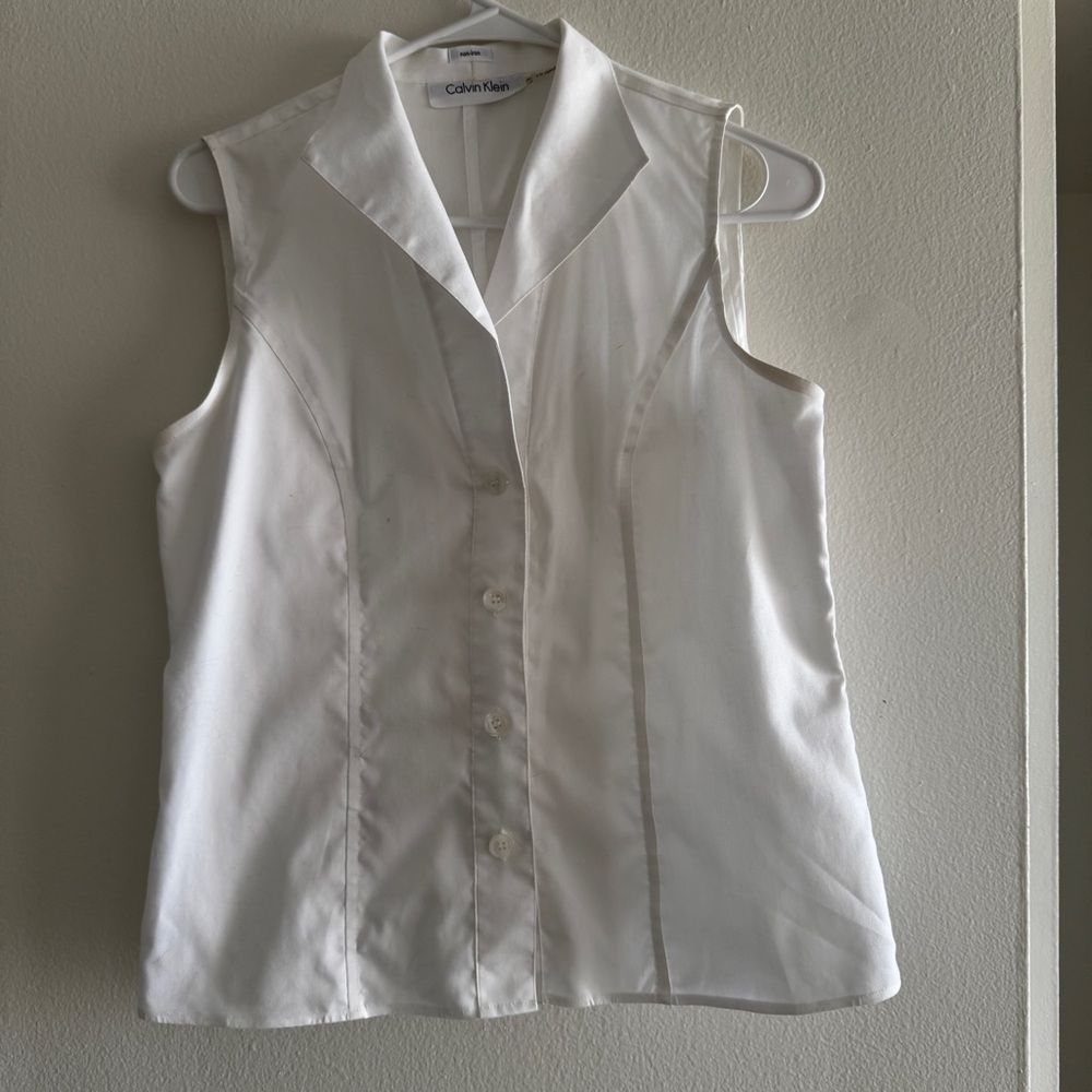 Calvin Klein Women's White Button down Sleeveless Top Size 6